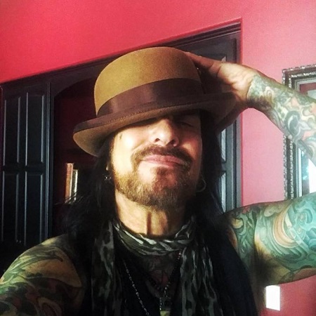 Motley Crue Movie ‘The Dirt’ Completes Filming, In Editing Nikki Sixx