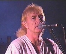 Farewell John Lawton: Uriah Heep Frontman  Dies @ 74 – 2021 – Lucifer’s Friend – Les Humphries Singers