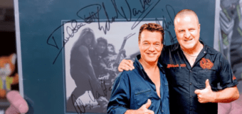 Guitarist Nick Bowcott on How He Met Eddie Van Halen & the Band During the ’80s: “My name is Simon Van Halen” – 2022